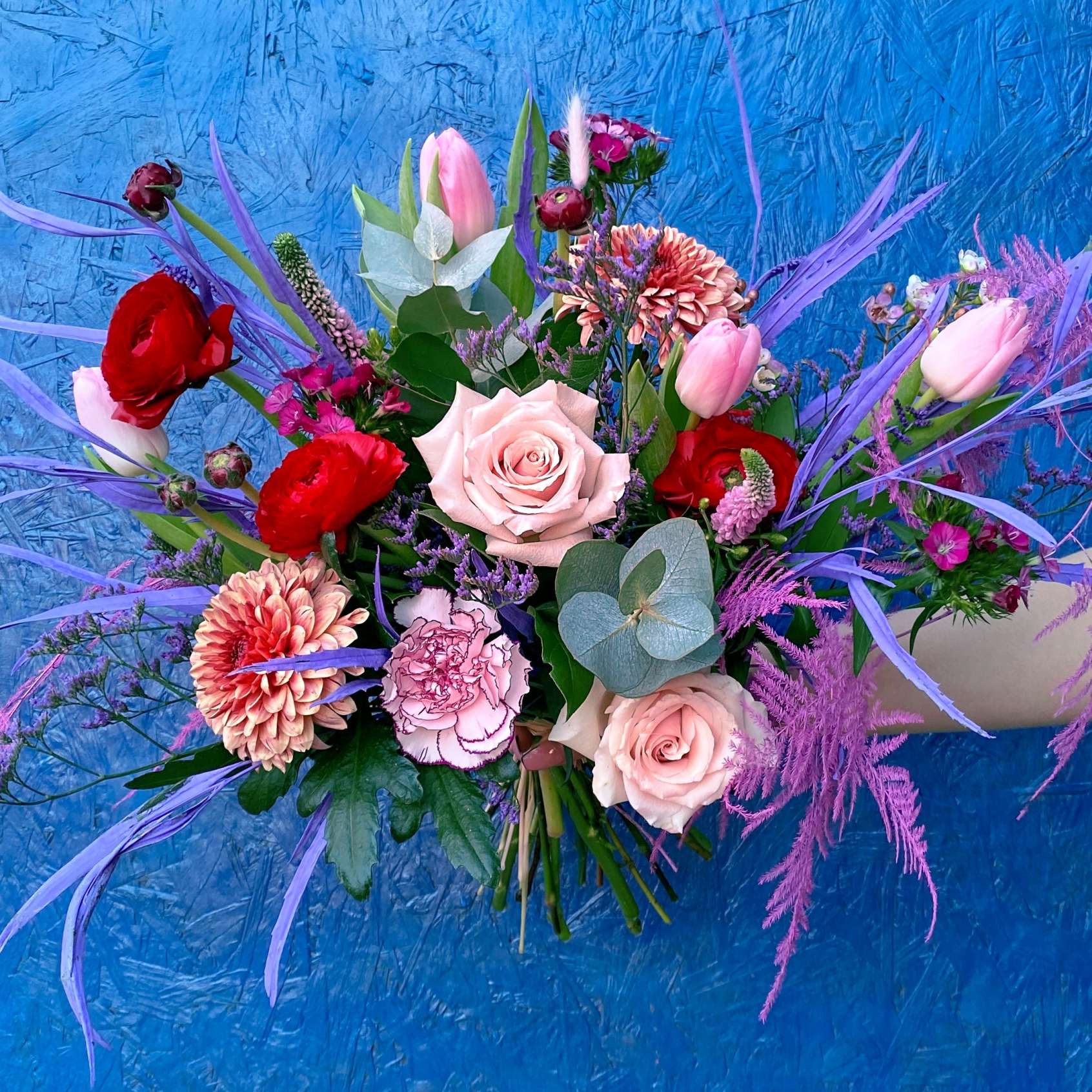Pink and red elegant flower bouquet
