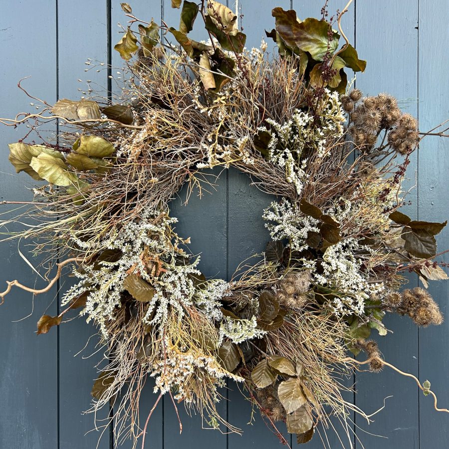 A christmas carol wreath